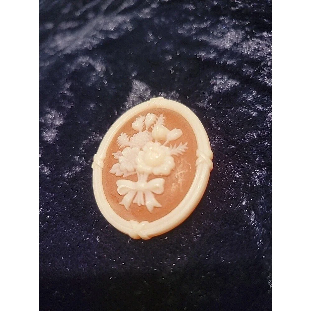 Vintage Avon Womens Brooch Pin Floral Pink Beige Jewelry Costume